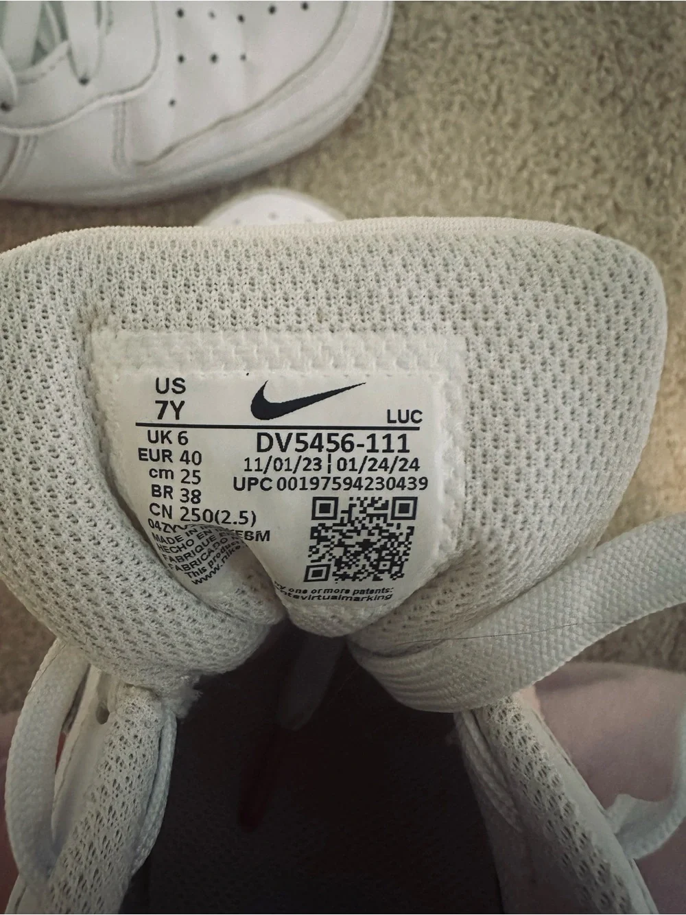 Nike Court Borough Low White & Pink Sneakers – Size 7Y (or women’s 8.5-9)